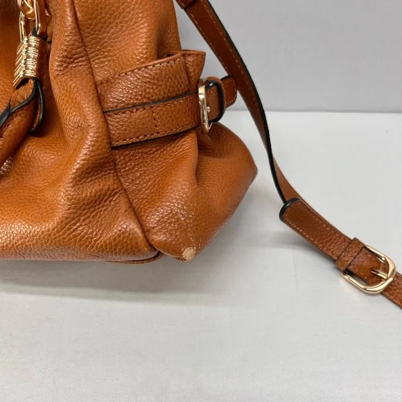 Chic Brown Leather Shoulder Bag - Picture 8 of 15
